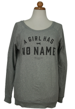 Φούτερ με " A girl has no name" αποτύπωμα - L