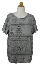 Γκρι t-shirt με μοτίβα - L