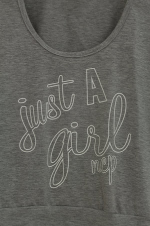 Τοπ με "just a girl" αποτύπωμα