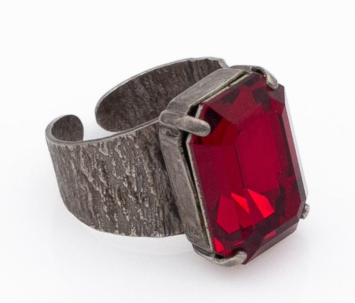 Χειροποίητο δαχτυλίδι με κρύσταλλα Swarovski
