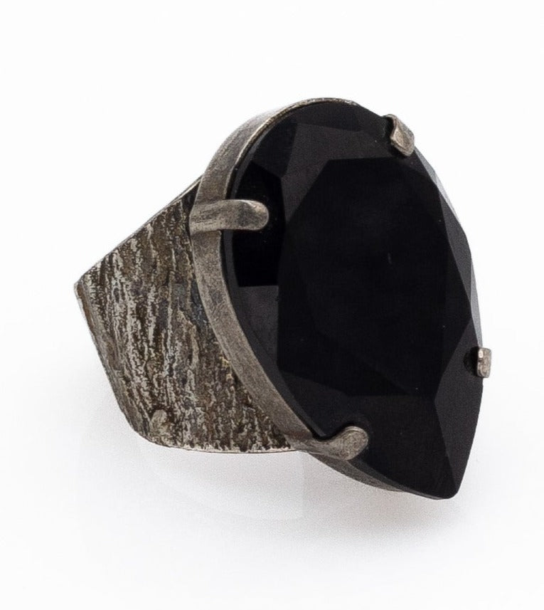 Χειροποίητο δαχτυλίδι με κρύσταλλα Swarovski 