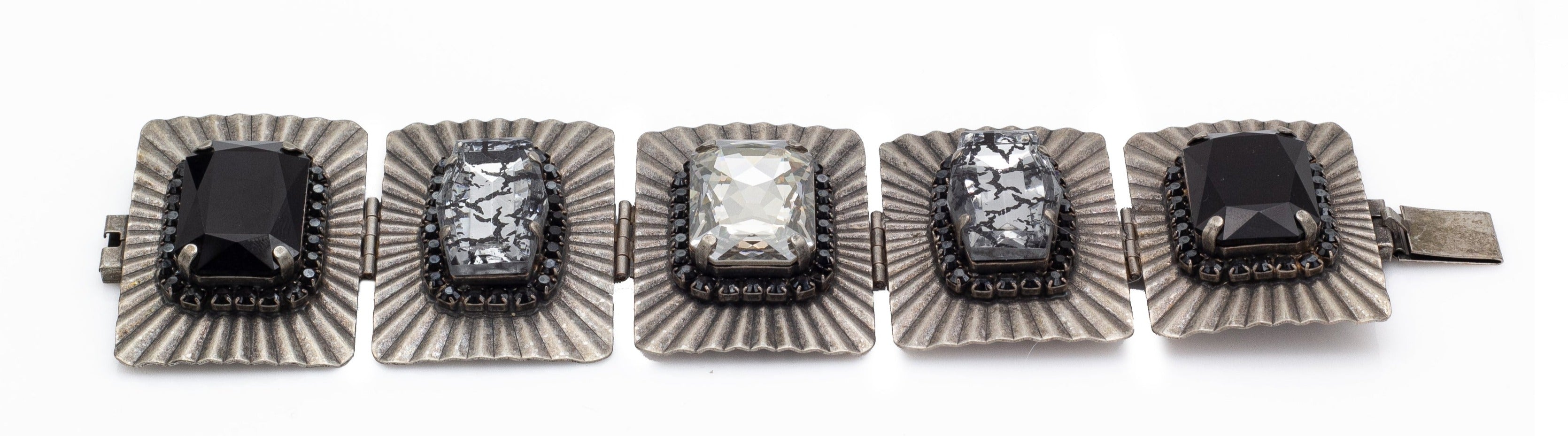 Χειροποίητο braxioli με κρύσταλλα Swarovski 